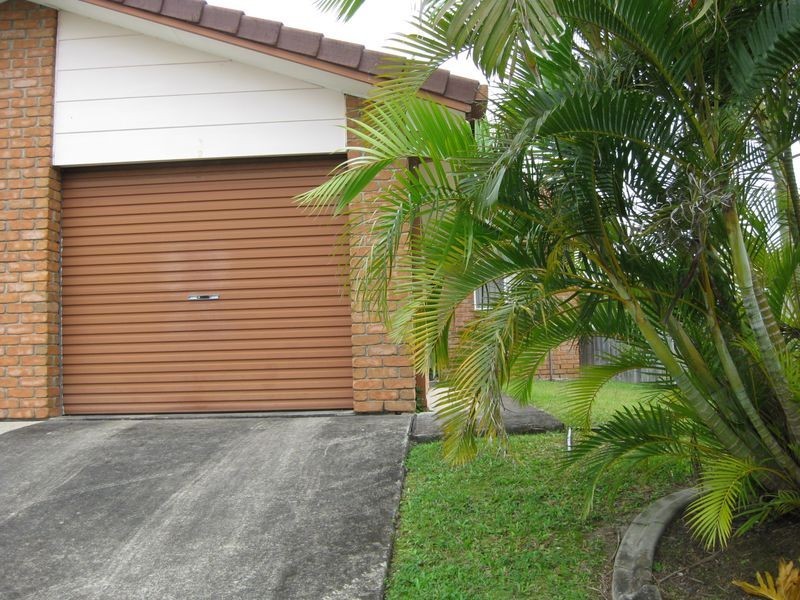 2/6 Calvary Court, Labrador QLD 4215