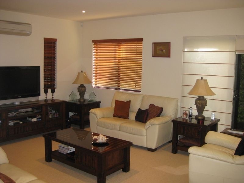 2/3 Ashton Street, Labrador QLD 4215