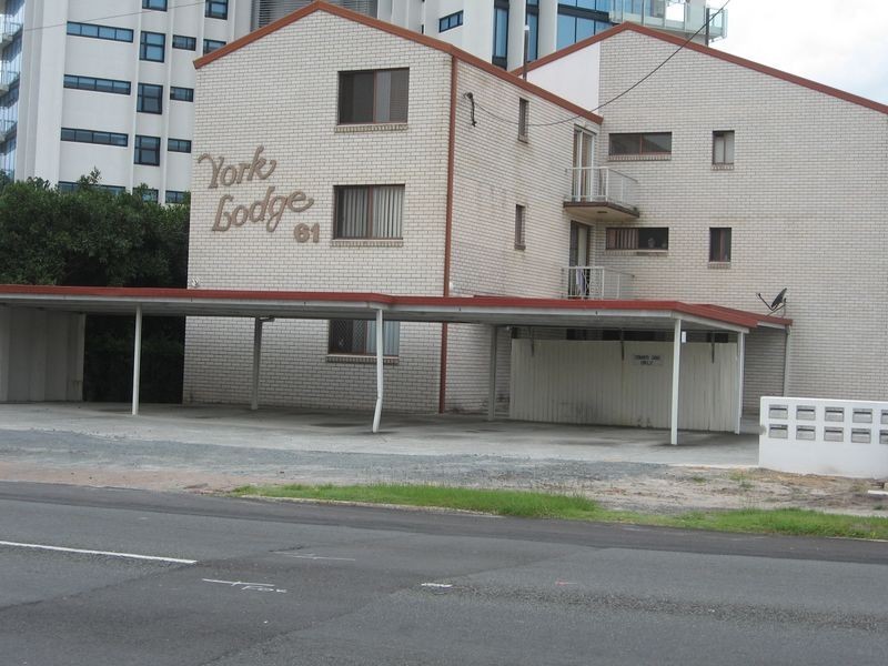 9/61 Frank Street, Labrador QLD 4215