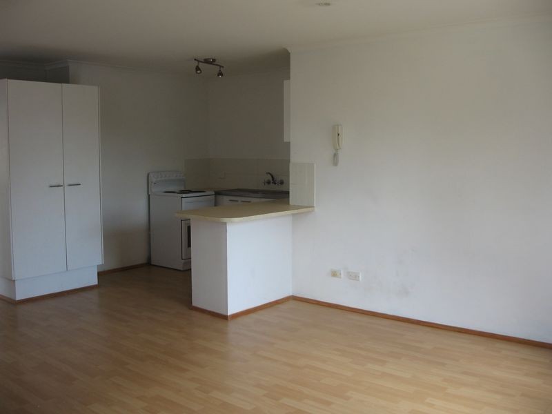 9/61 Frank Street, Labrador QLD 4215