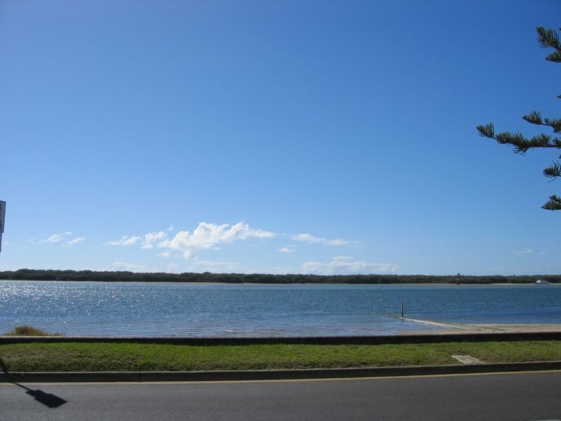 13 Brisbane Road, Biggera Waters QLD 4216