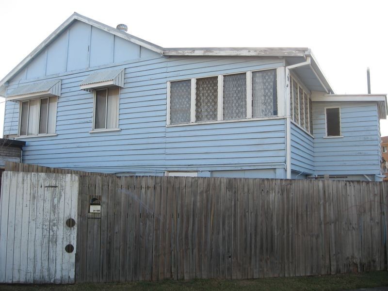 13 Brisbane Road, Biggera Waters QLD 4216