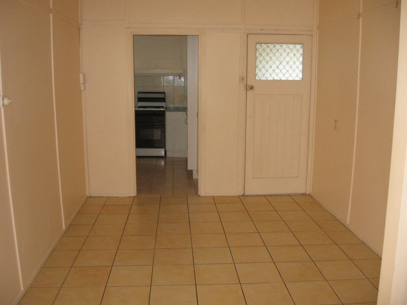 13 Brisbane Road, Biggera Waters QLD 4216