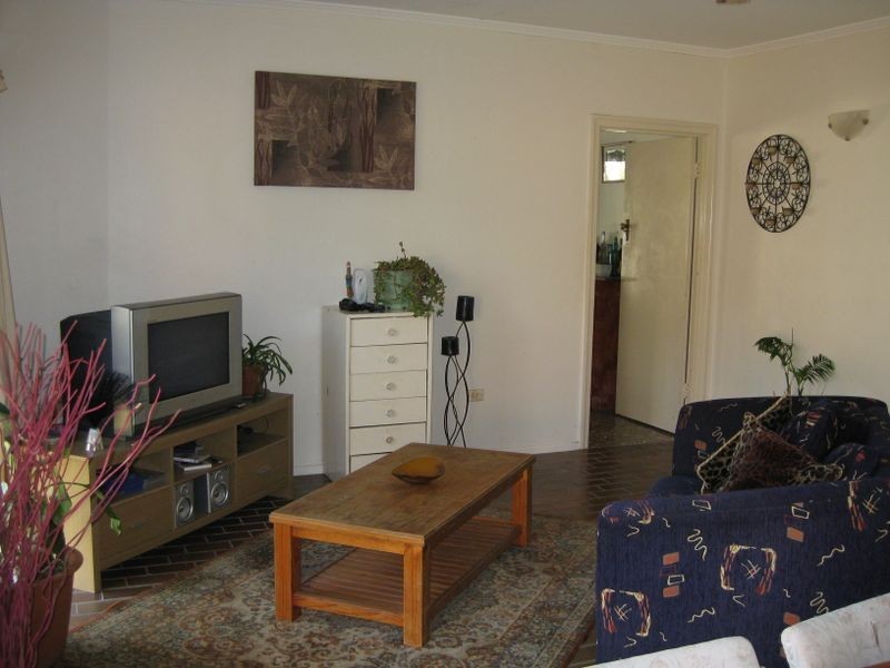 35 Back Street, Biggera Waters QLD 4216