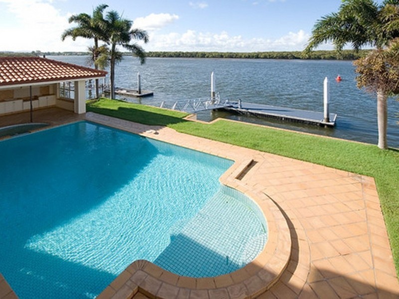 Paradise Point QLD 4216