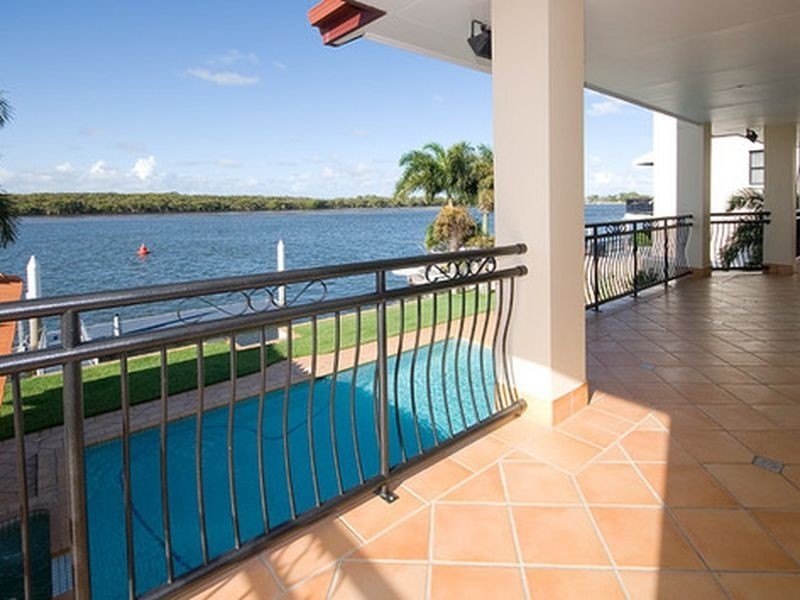 Paradise Point QLD 4216