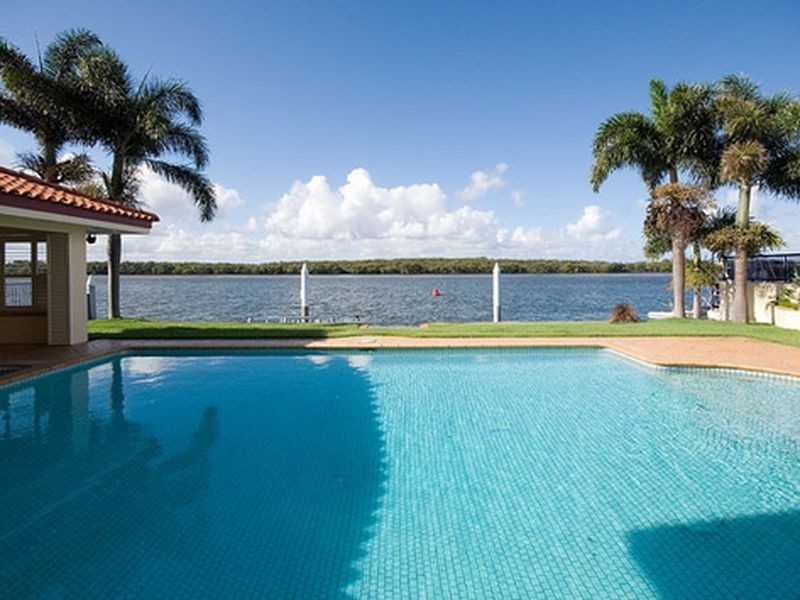 Paradise Point QLD 4216