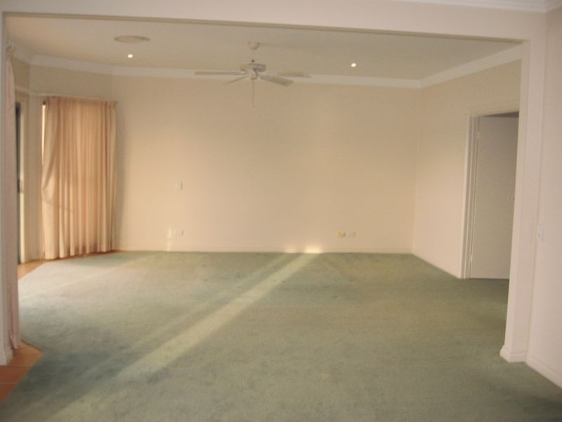 Paradise Point QLD 4216