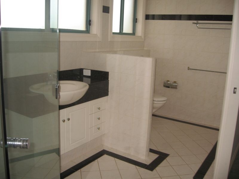 Paradise Point QLD 4216