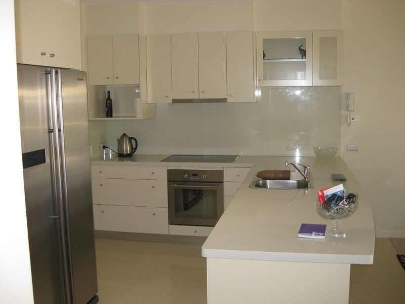 2 & 3/27 Gordon Street, Labrador QLD 4215