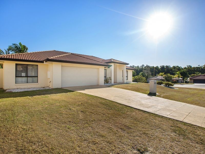 44 Maltravers Drive, Arundel QLD 4214