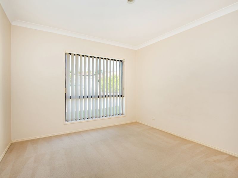 44 Maltravers Drive, Arundel QLD 4214