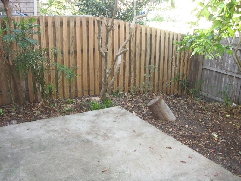 1/8 Baker Avenue, Labrador QLD 4215