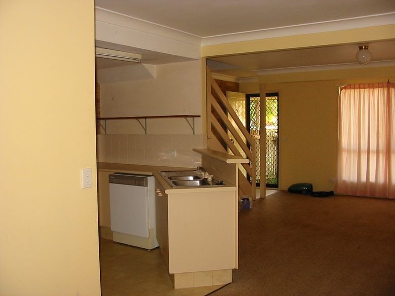 5/77 Olsen Ave, Labrador QLD 4215