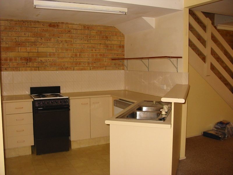 5/77 Olsen Ave, Labrador QLD 4215