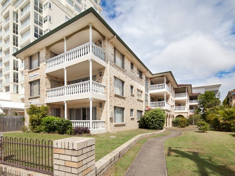 7/216 Marine Parade, Labrador QLD 4215
