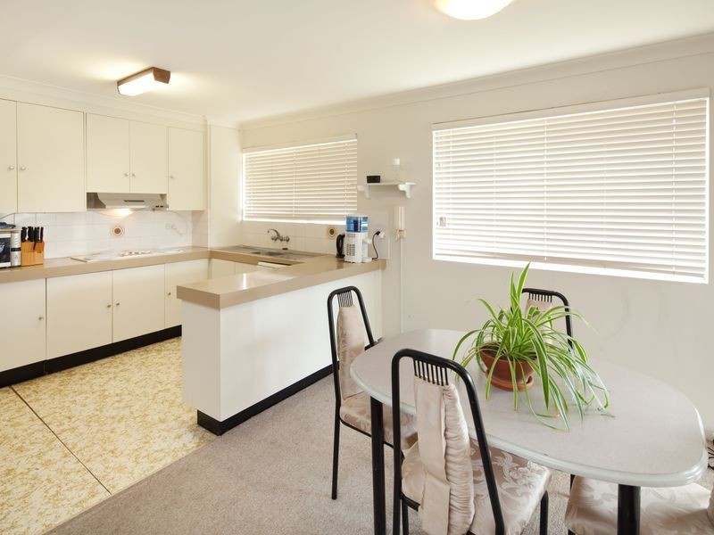 7/216 Marine Parade, Labrador QLD 4215