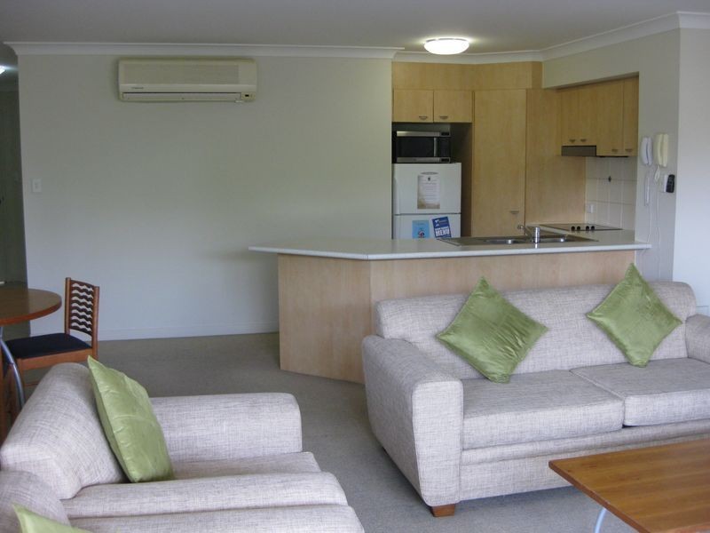 222/392 Marine Parade, Labrador QLD 4215