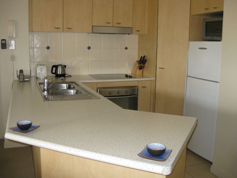 111/392 Marine Parade, Labrador QLD 4215