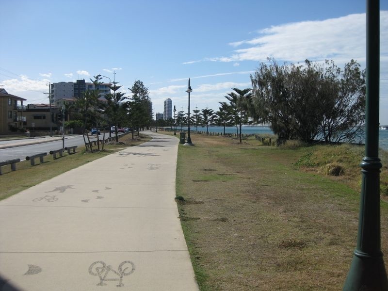 111/392 Marine Parade, Labrador QLD 4215