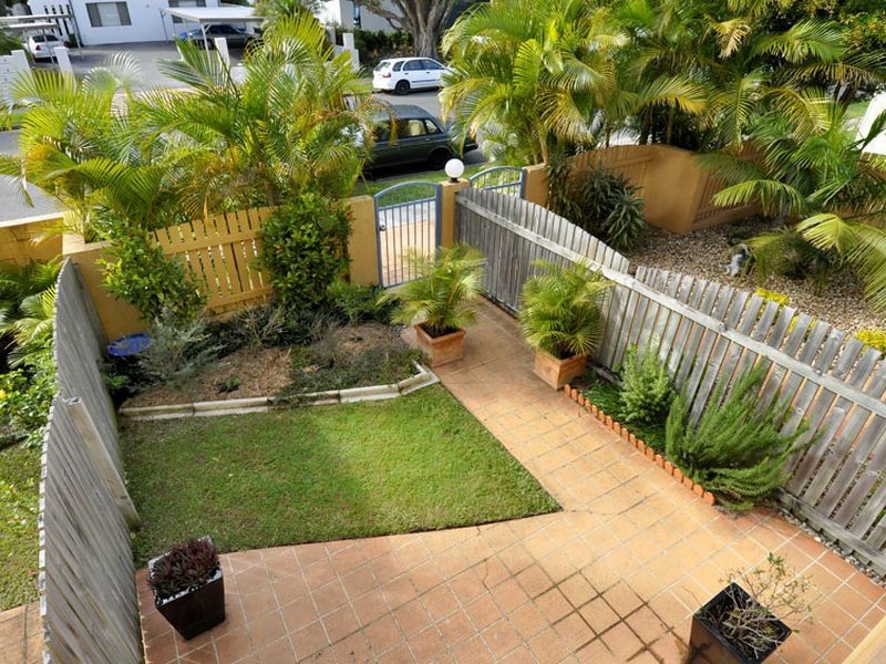 2/22 Brighton Street, Biggera Waters QLD 4216