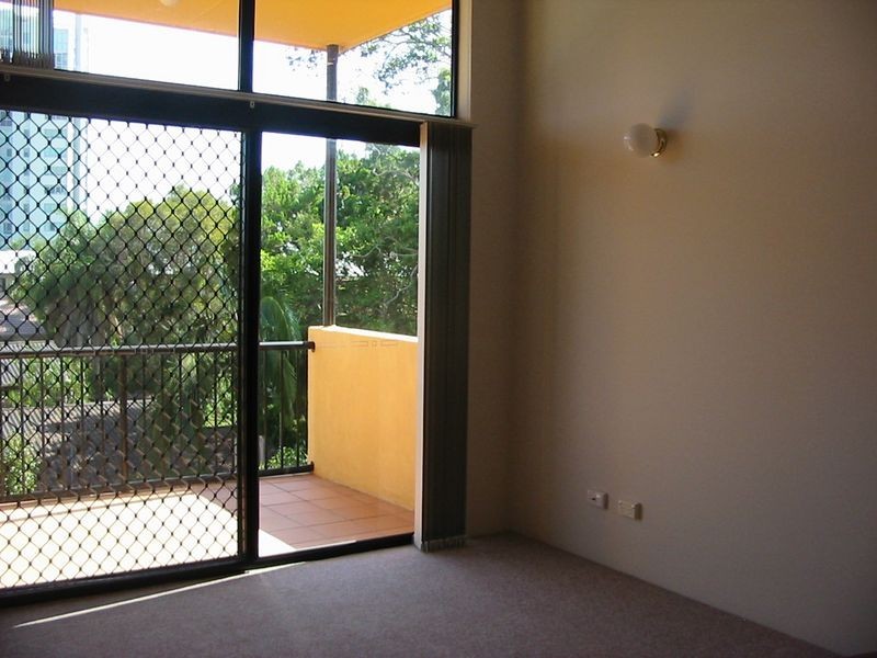 13/143 Frank Street, Labrador QLD 4215