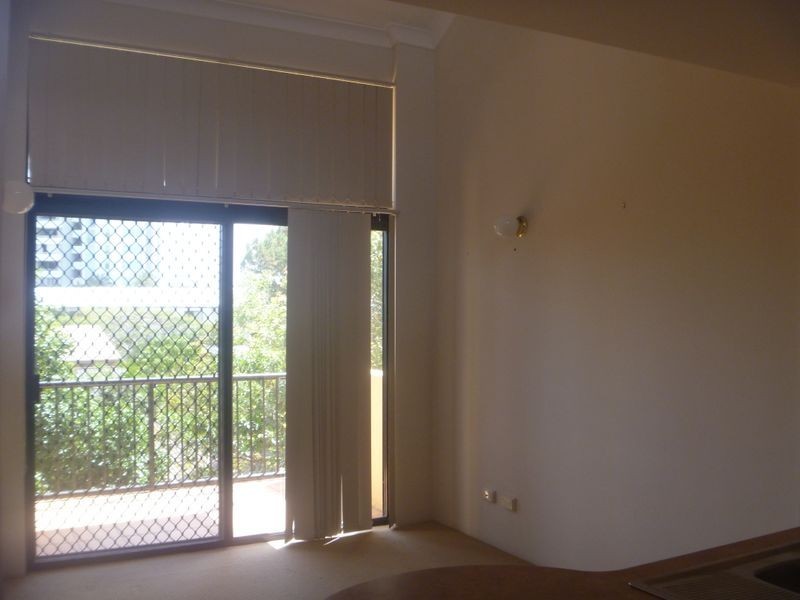 13/143 Frank Street, Labrador QLD 4215