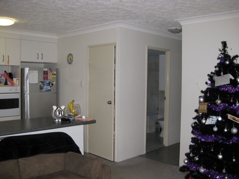 2/40 Little Norman Street, Southport QLD 4215