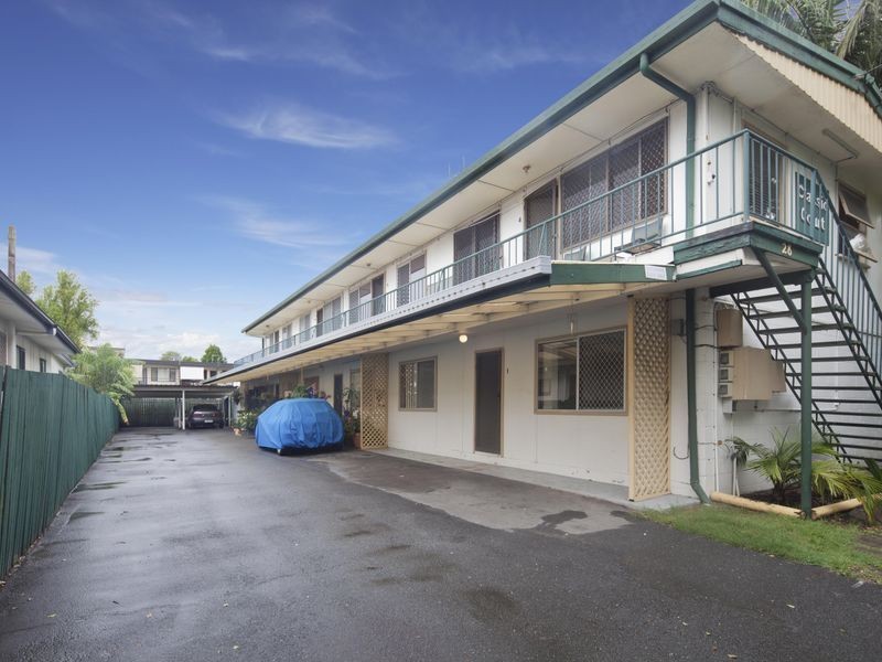 1/28 Stevens Street, Southport QLD 4215