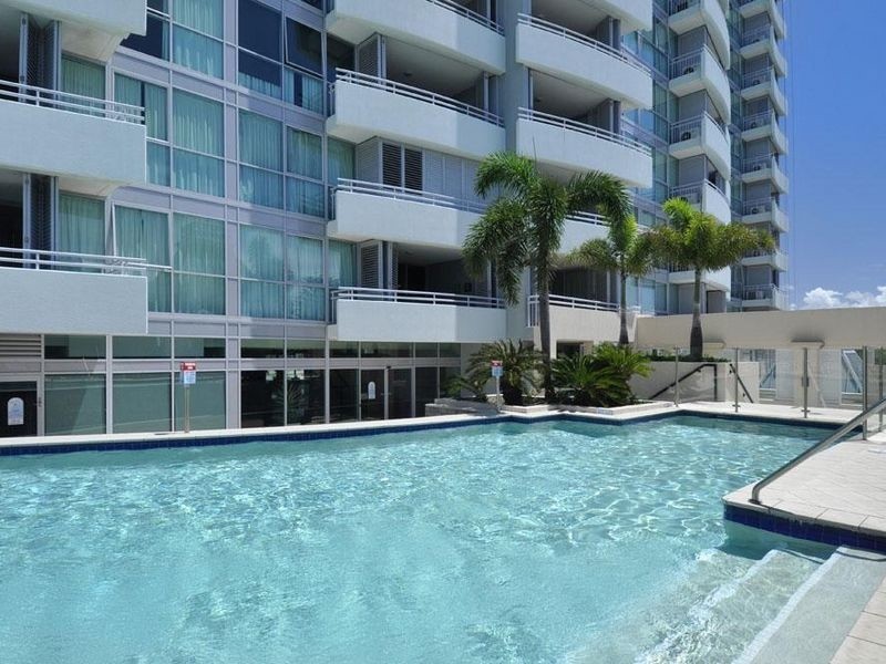 1307/360 Marine Parade, Labrador QLD 4215