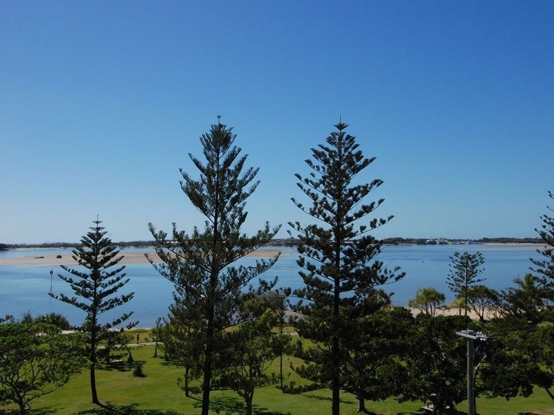 1503/230 Marine Parade, Labrador QLD 4215