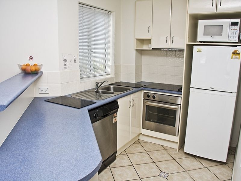 20/484 Marine Parade, Biggera Waters QLD 4216