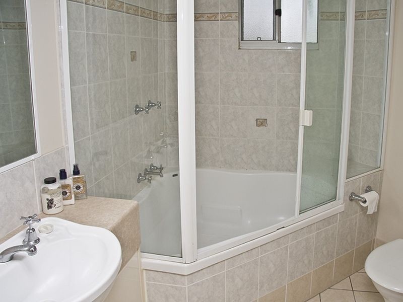 20/484 Marine Parade, Biggera Waters QLD 4216