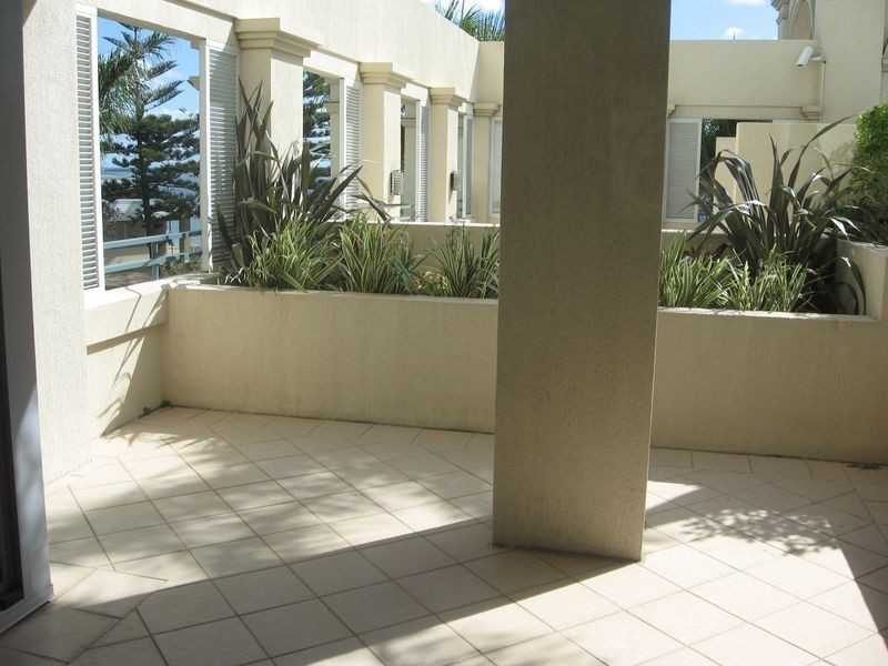 201/352 Marine Parade, Labrador QLD 4215