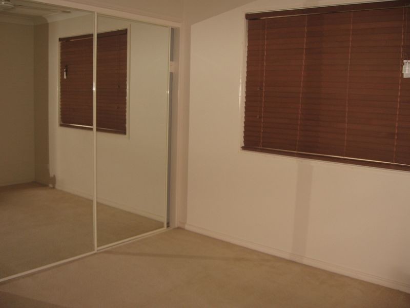 Parkwood QLD 4214