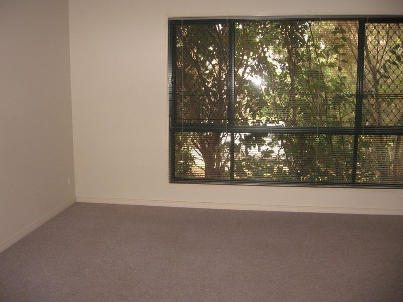 Parkwood QLD 4214