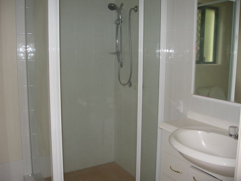 Parkwood QLD 4214
