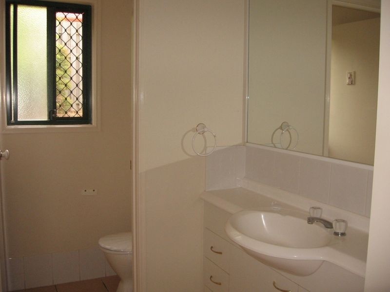 Parkwood QLD 4214