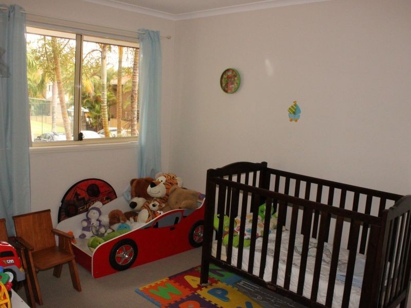 2/643 Pine Ridge Road, Biggera Waters QLD 4216