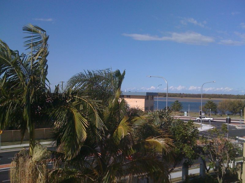 11/10 Brisbane Road, Labrador QLD 4215