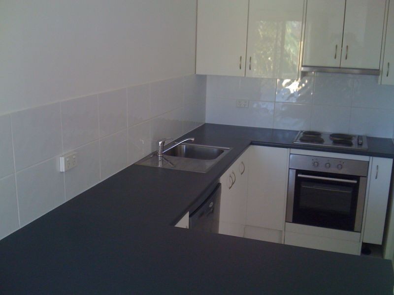 11/10 Brisbane Road, Labrador QLD 4215