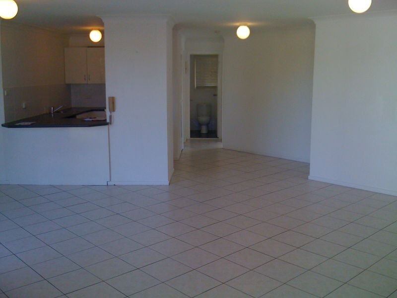 11/10 Brisbane Road, Labrador QLD 4215