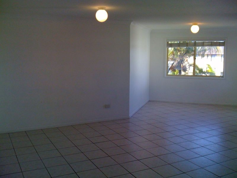 11/10 Brisbane Road, Labrador QLD 4215