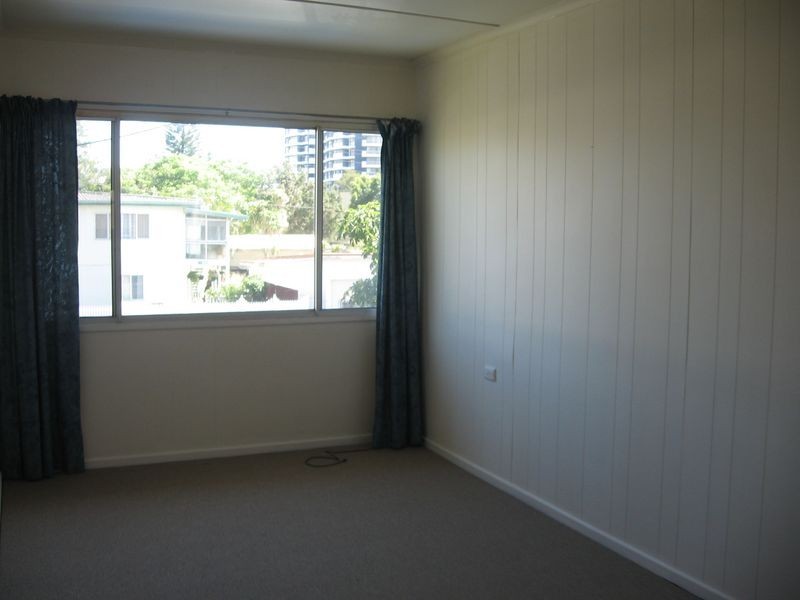 1/16 Ocean Street, Runaway Bay QLD 4216