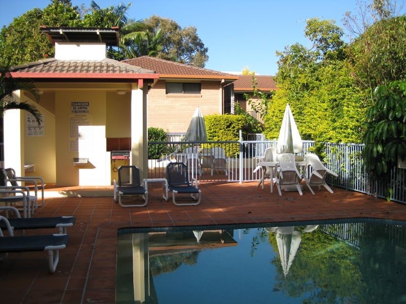 11/416 Marine Parade, Biggera Waters QLD 4216