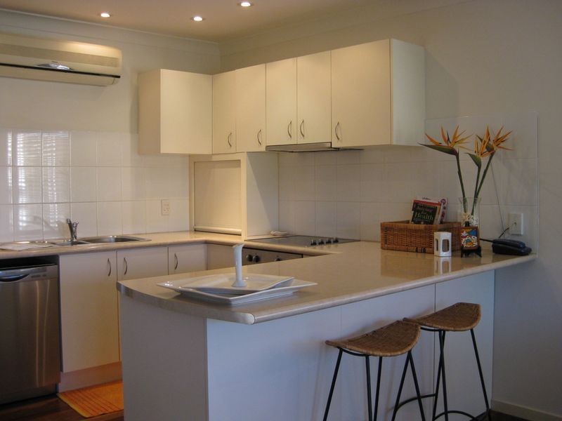 16 Loder Street, Biggera Waters QLD 4216