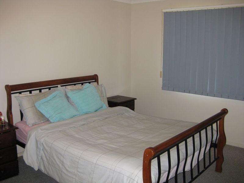16 Bath Street, Labrador QLD 4215