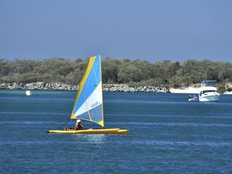 2/16 Ocean Street, Runaway Bay QLD 4216