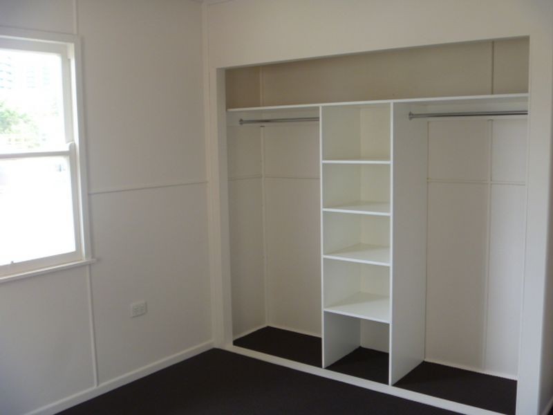 2/16 Ocean Street, Runaway Bay QLD 4216