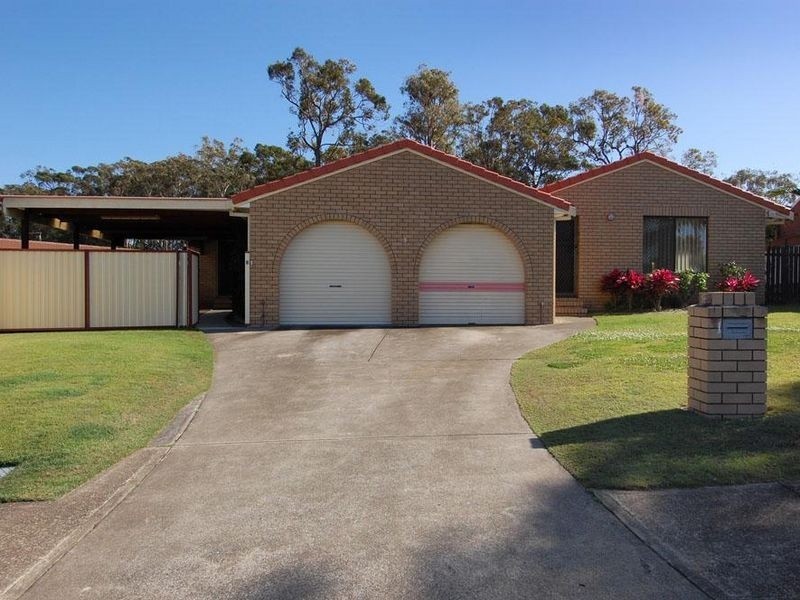 2/3 Vona Place, Labrador QLD 4215